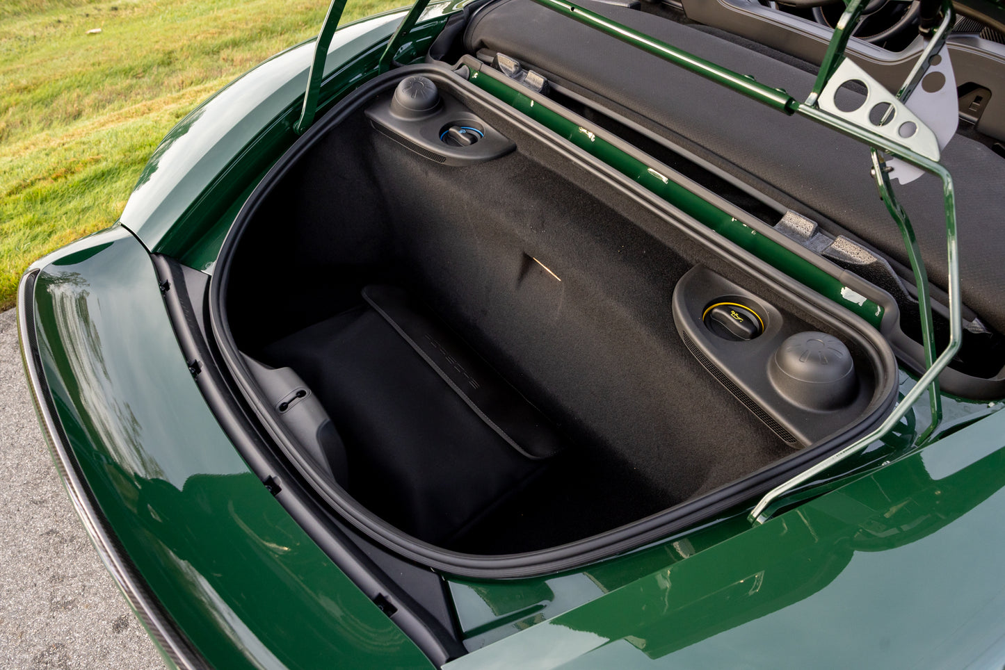 2024 Porsche Spyder RS Weissach