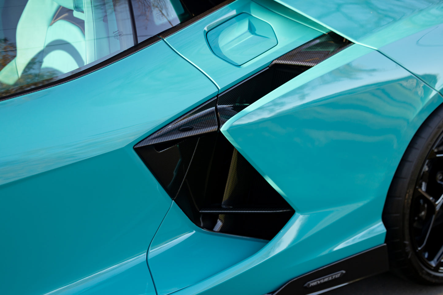 2025 Lamborghini Revuelto V12