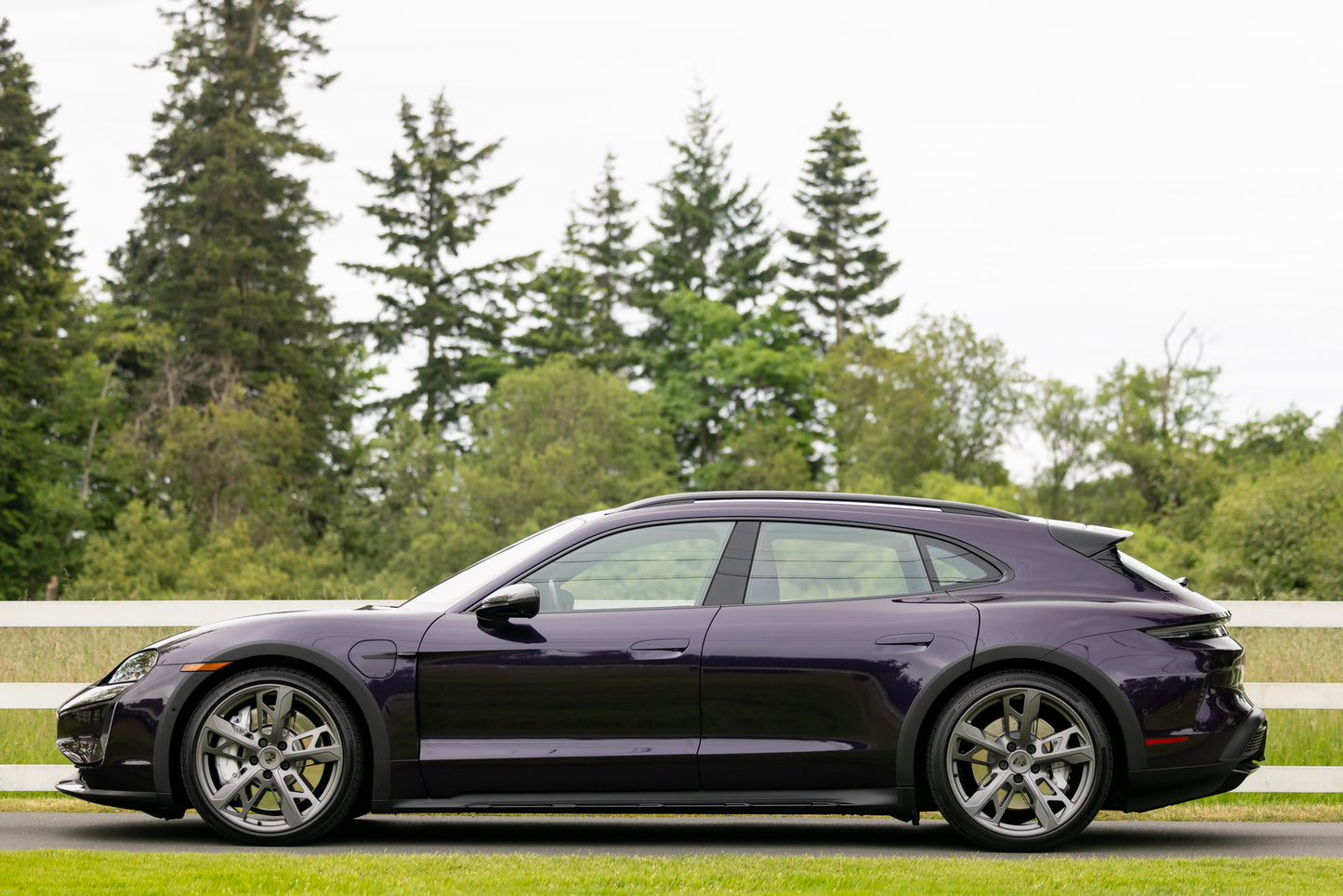 2025 Porsche Taycan Turbo Cross Turismo