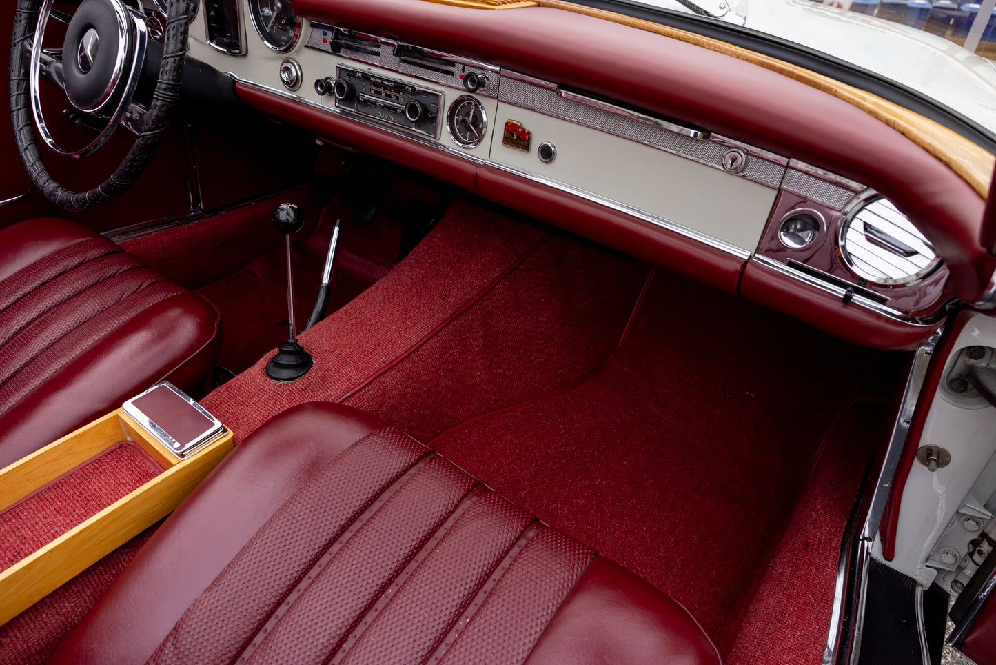 1965 Mercedes-Benz 230SL