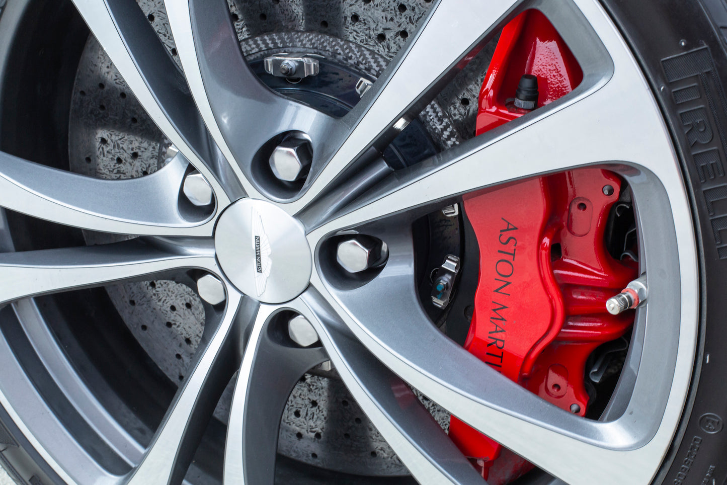 2012 Aston Martin V12 Vantage Manual