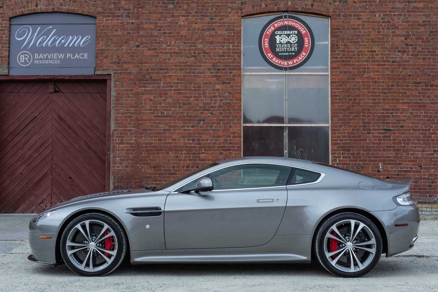2012 Aston Martin V12 Vantage Manual
