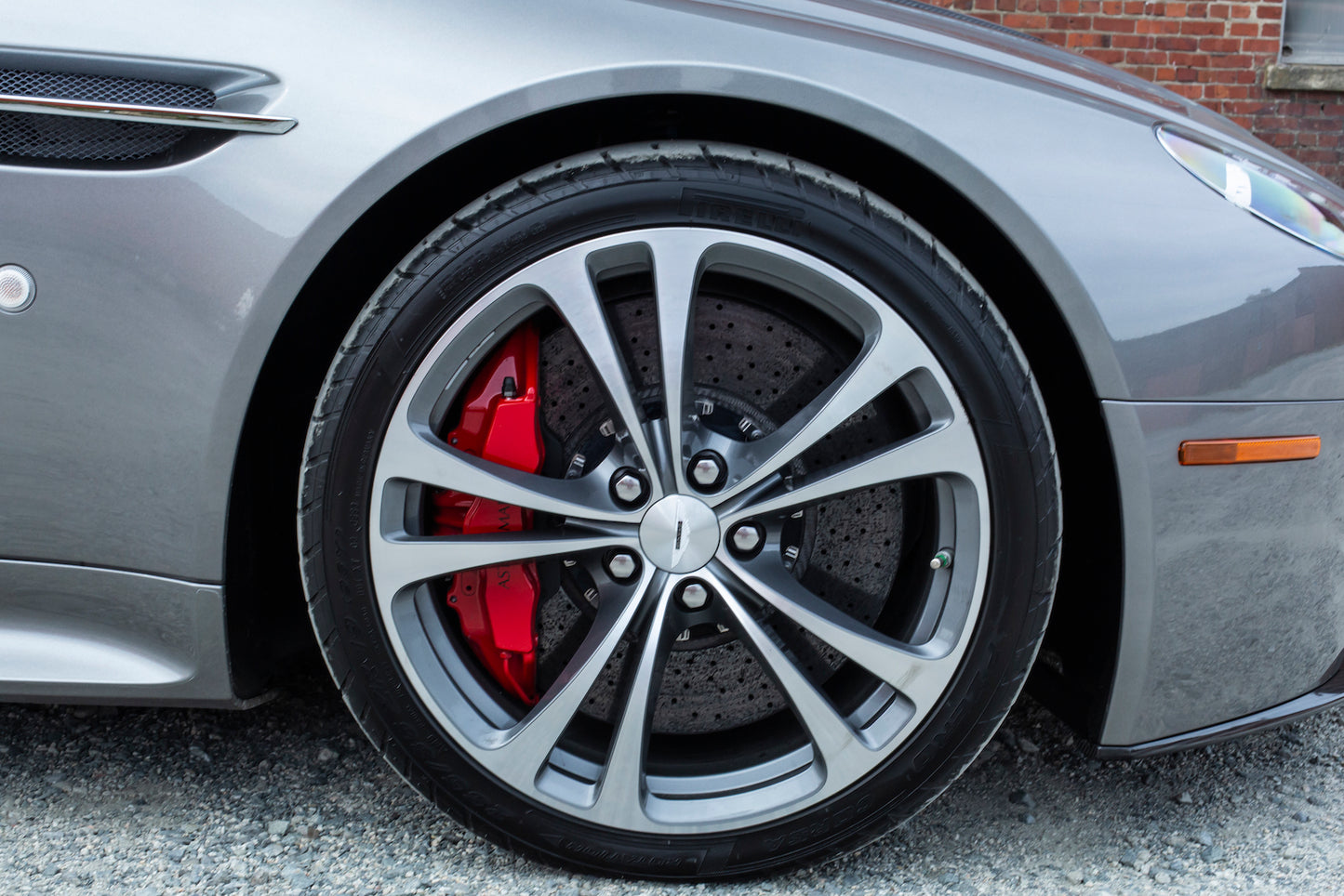 2012 Aston Martin V12 Vantage Manual