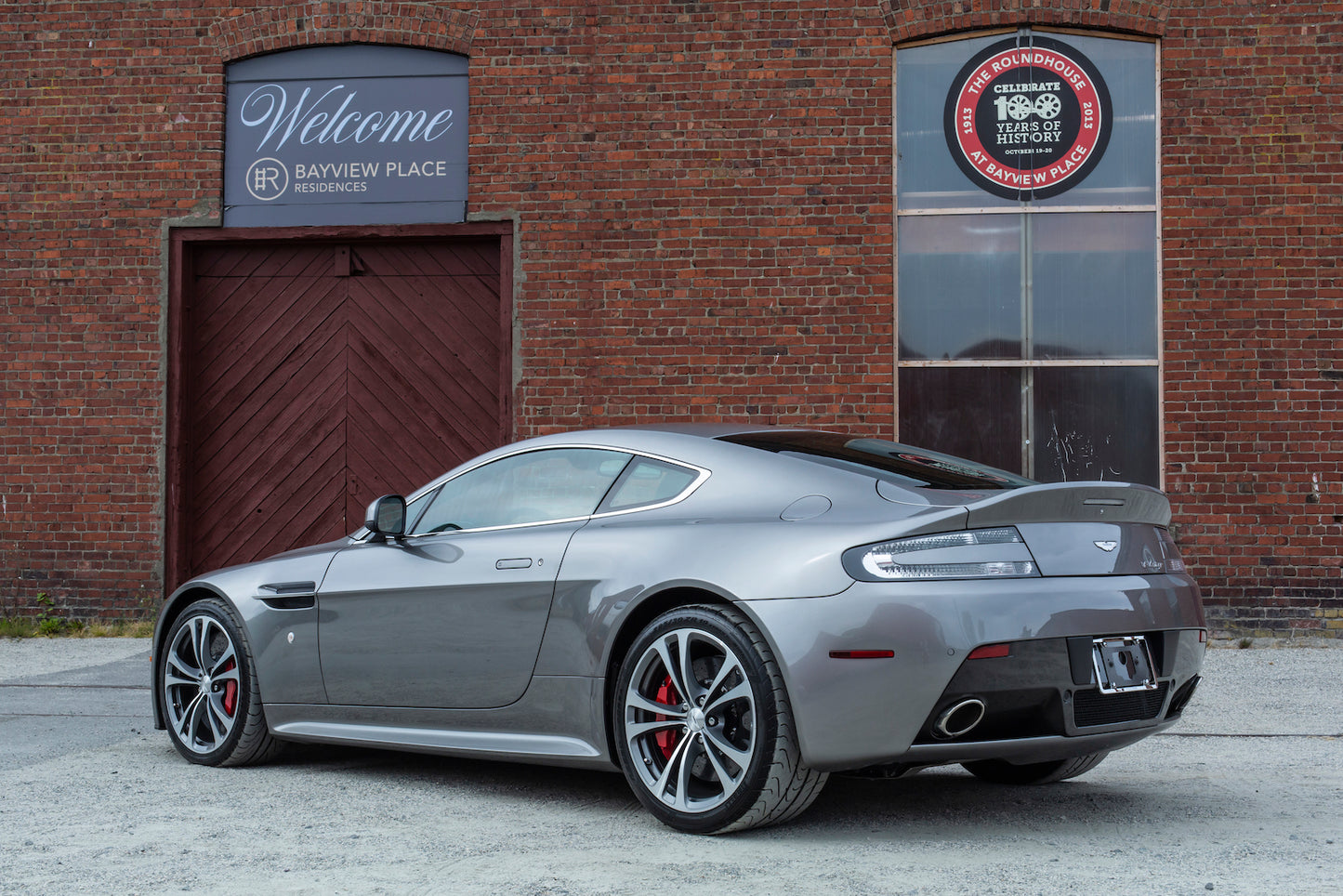 2012 Aston Martin V12 Vantage Manual