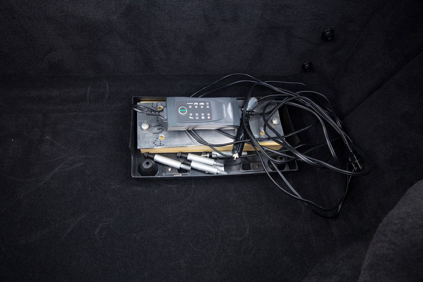 2012 Aston Martin V12 Vantage Manual