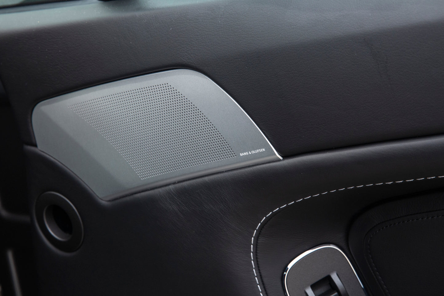 2012 Aston Martin V12 Vantage Manual