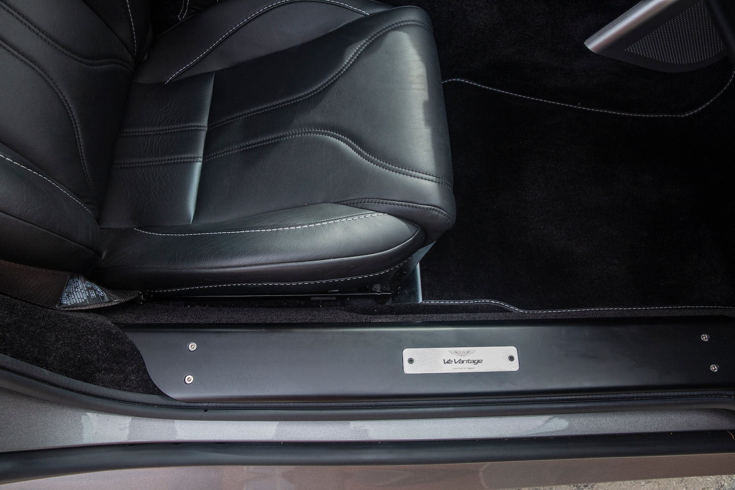 2012 Aston Martin V12 Vantage Manual