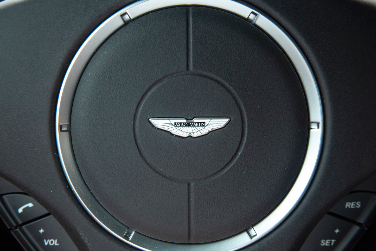 2012 Aston Martin V12 Vantage Manual