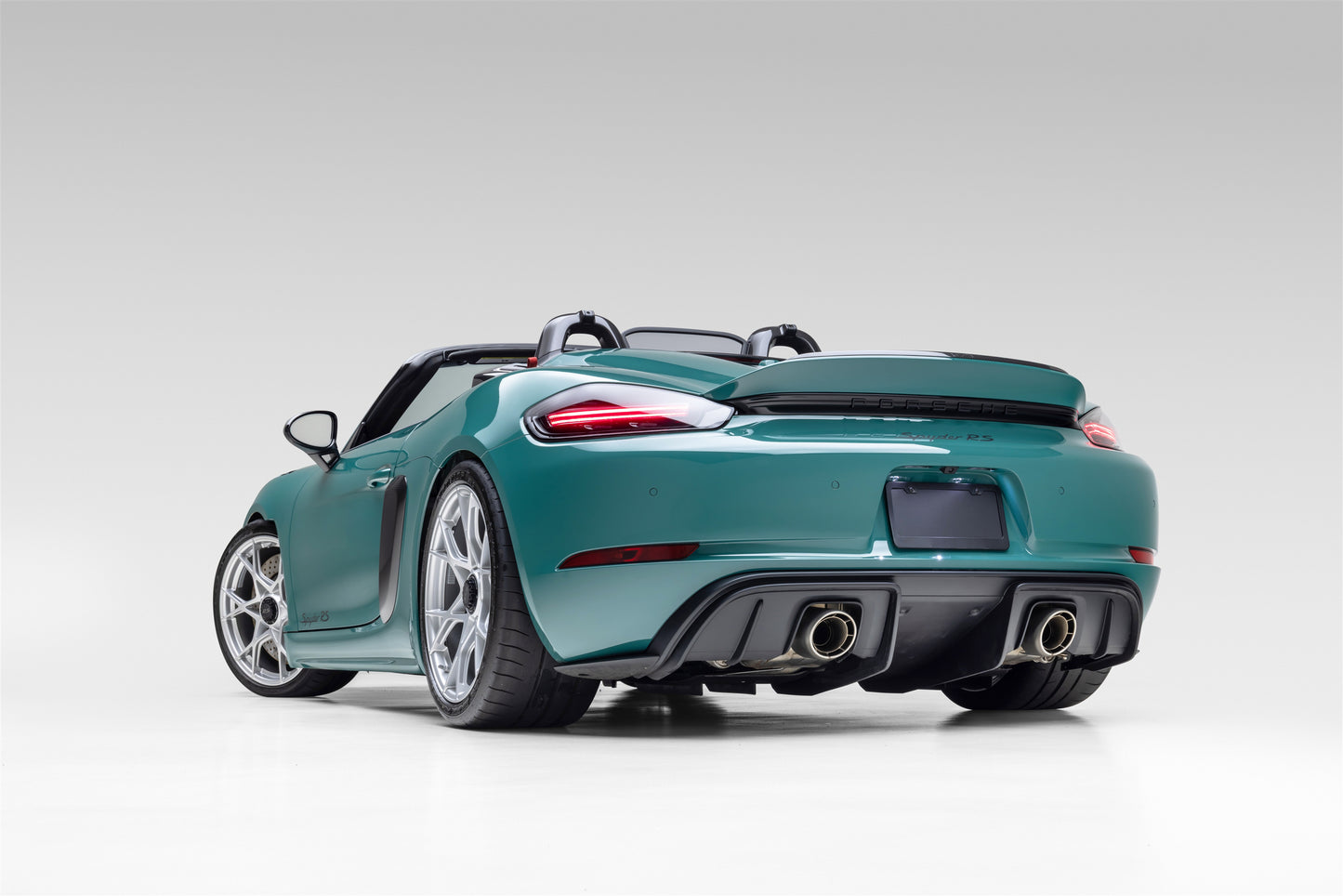 2024 Porsche 718 Spyder RS Weissach
