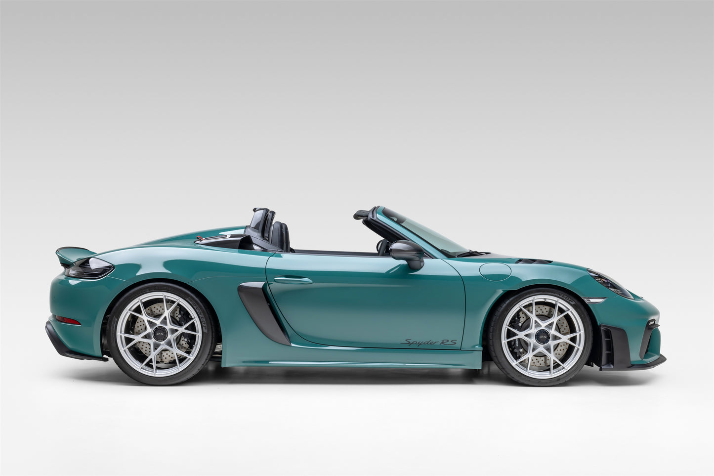 2024 Porsche 718 Spyder RS Weissach