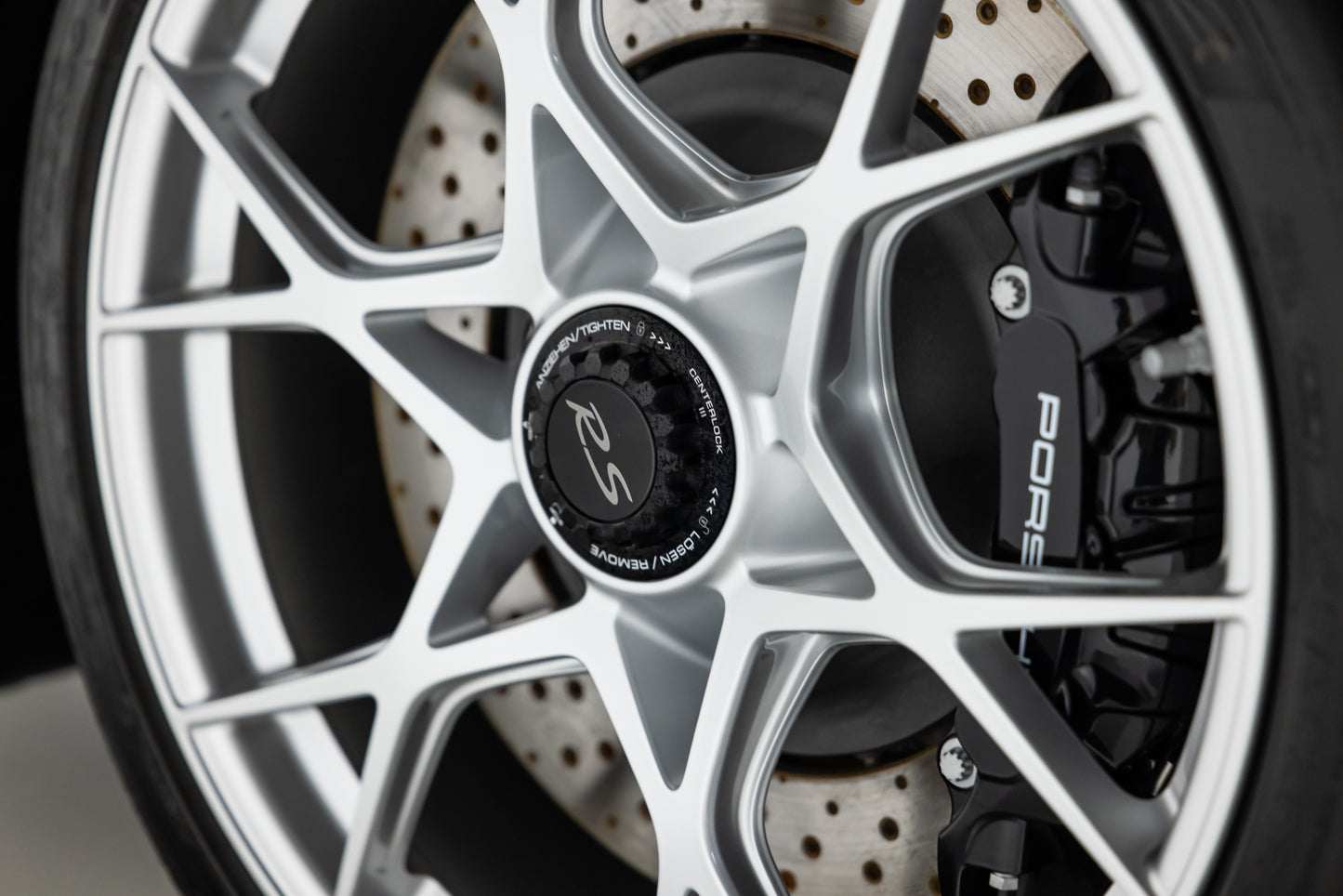 2024 Porsche 718 Spyder RS Weissach