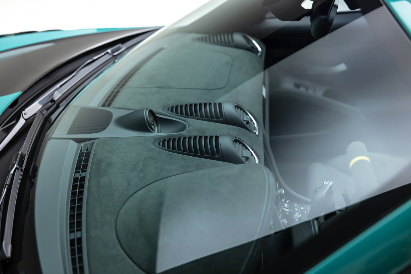 2024 Porsche 718 Spyder RS Weissach