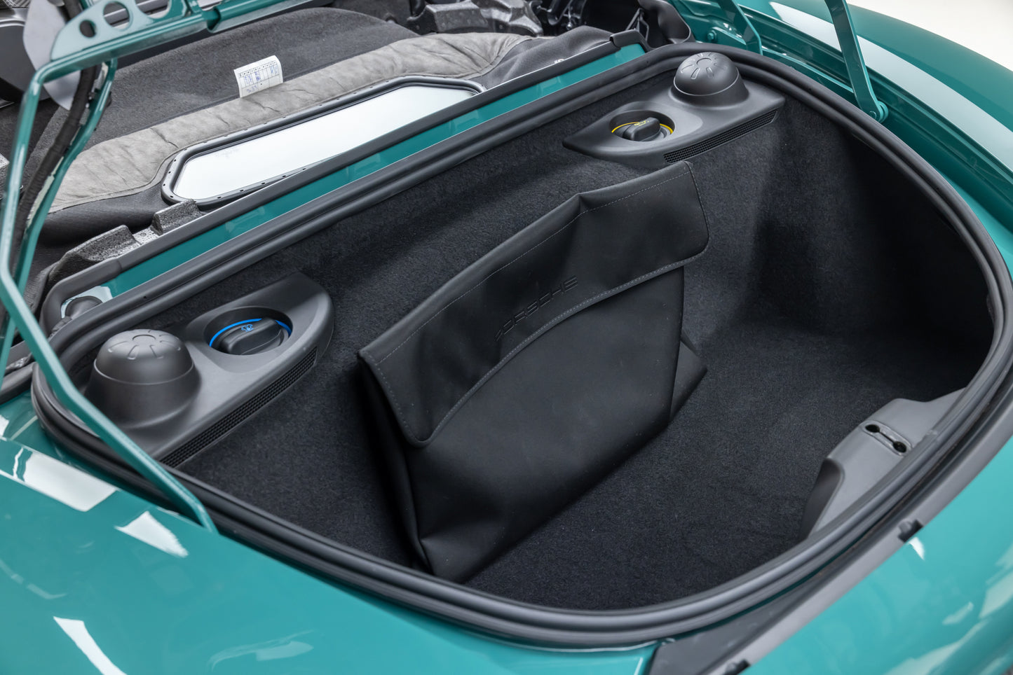 2024 Porsche 718 Spyder RS Weissach