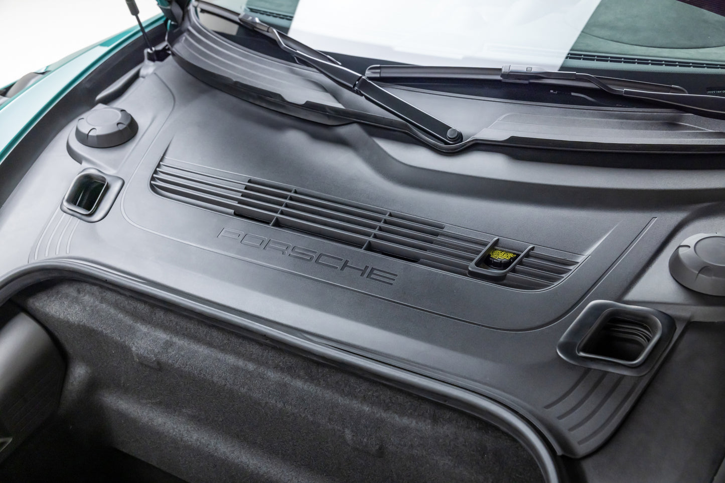 2024 Porsche 718 Spyder RS Weissach