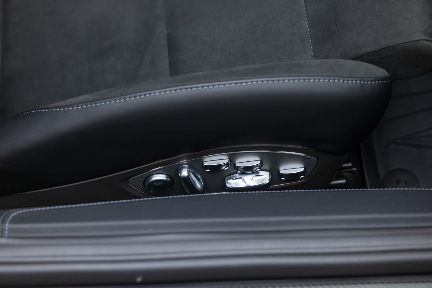 2024 Porsche 718 Spyder RS Weissach