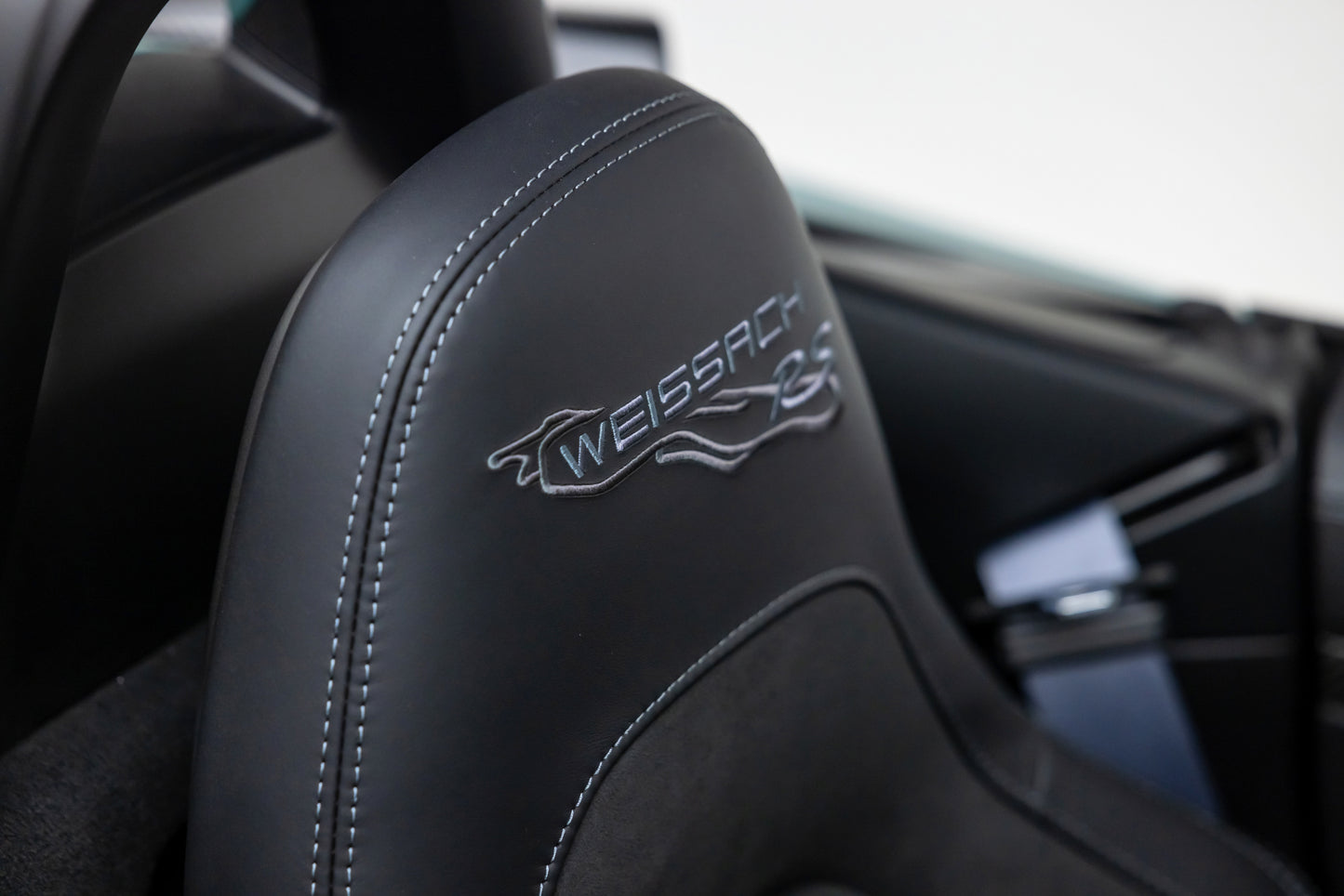 2024 Porsche 718 Spyder RS Weissach