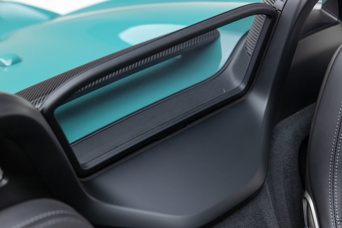 2024 Porsche 718 Spyder RS Weissach