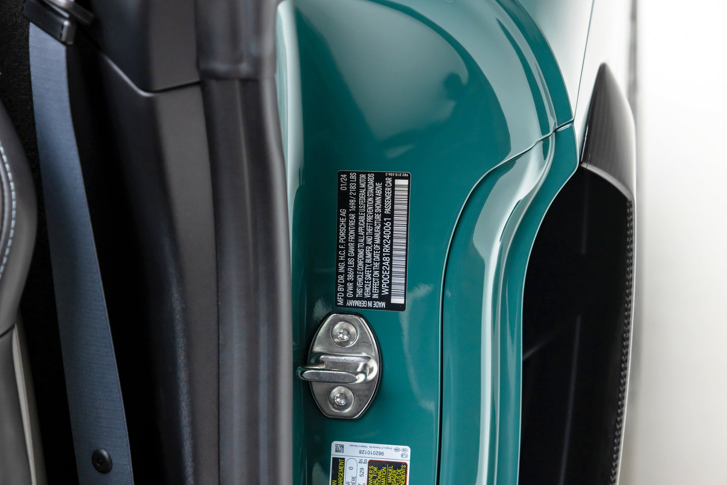 2024 Porsche 718 Spyder RS Weissach