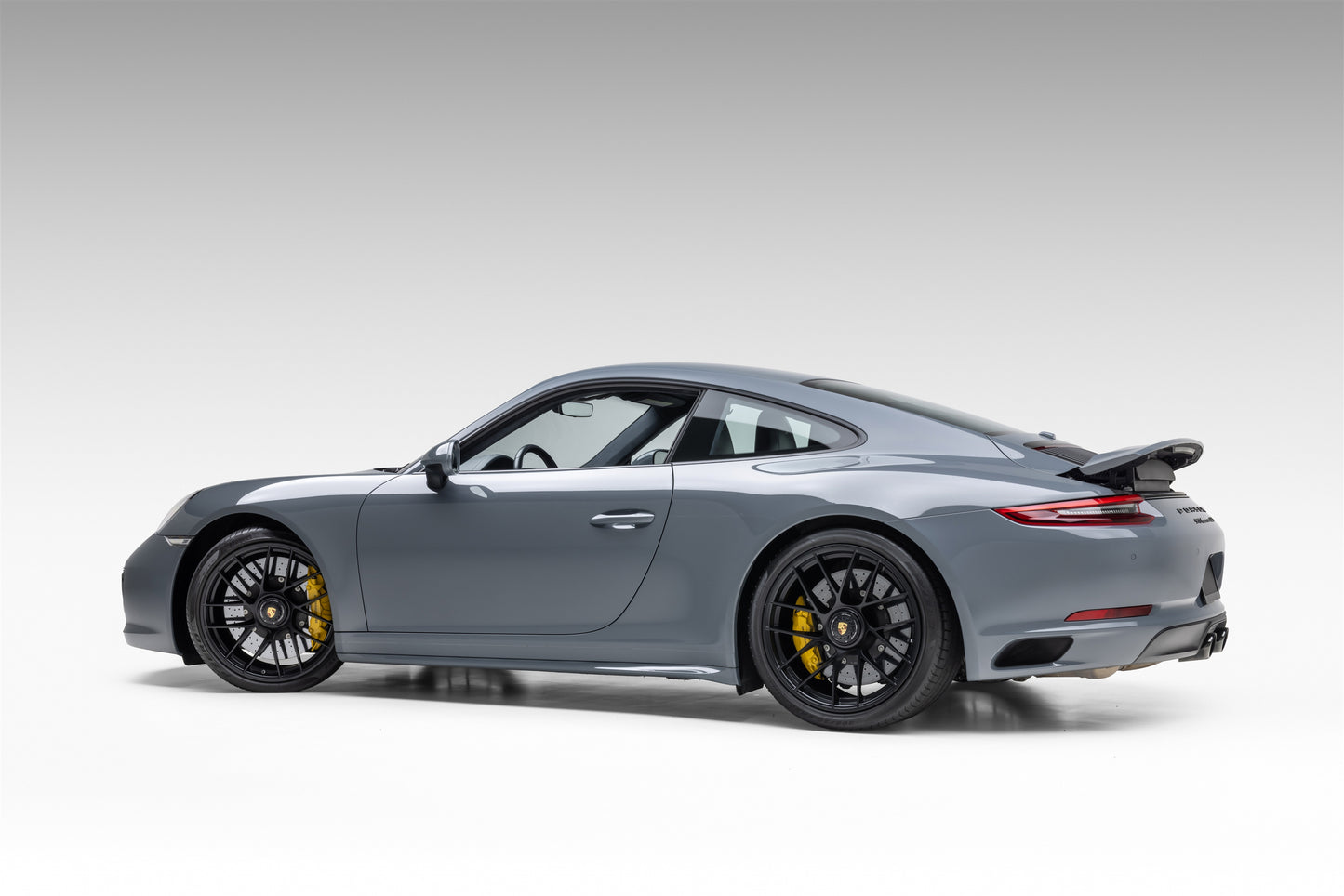 2018 Porsche 911 Carrera GTS Coupe 7-Speed