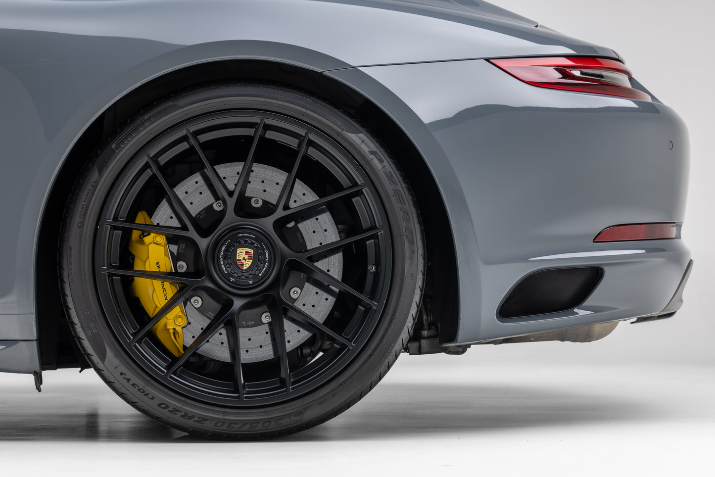 2018 Porsche 911 Carrera GTS Coupe 7-Speed