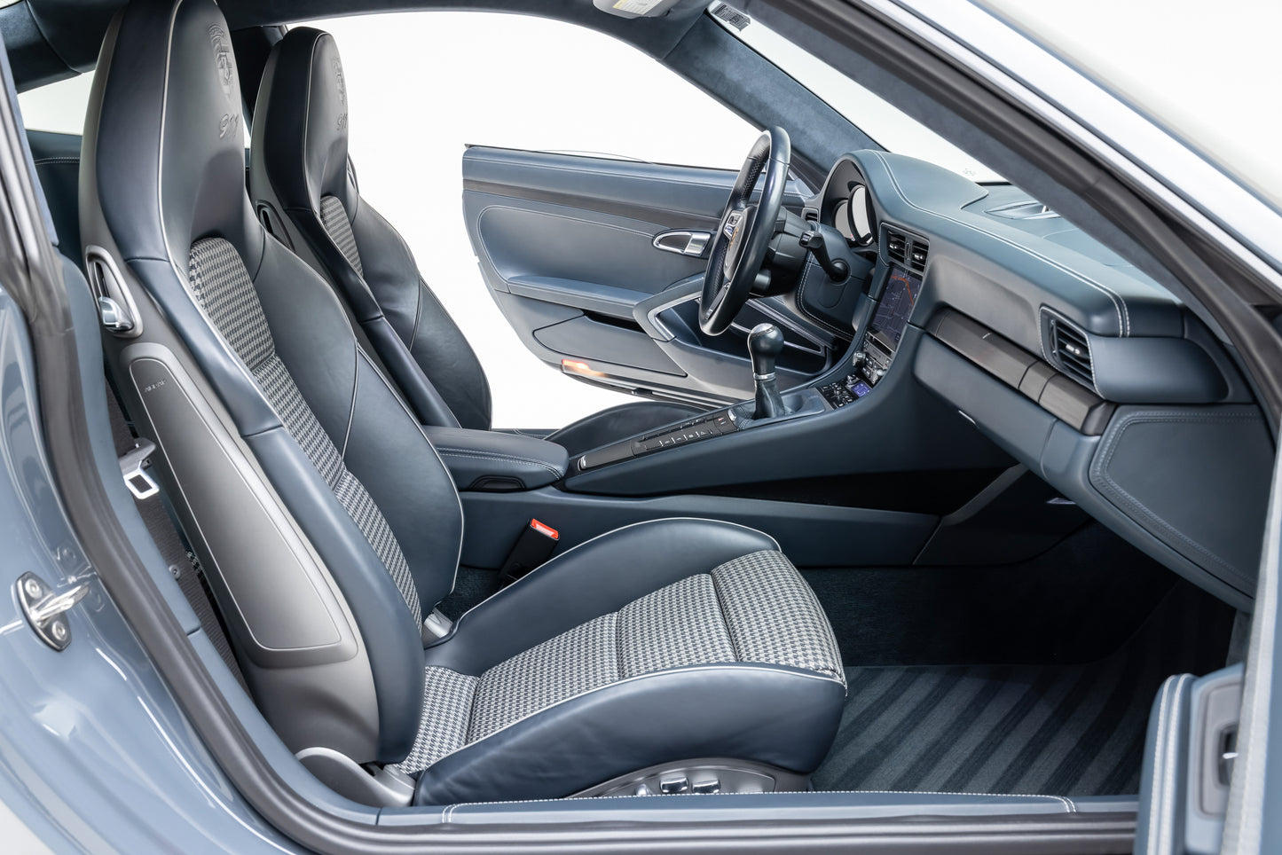 2018 Porsche 911 Carrera GTS Coupe 7-Speed