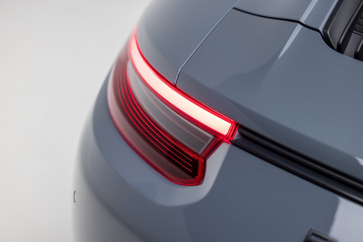 2018 Porsche 911 Carrera GTS Coupe 7-Speed