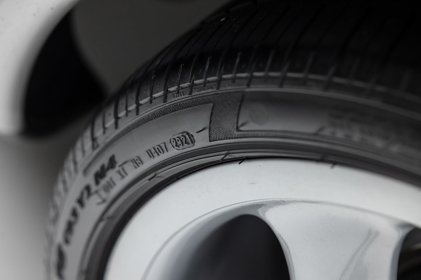 1997 Porsche 911 Carrera 4S 6-Speed