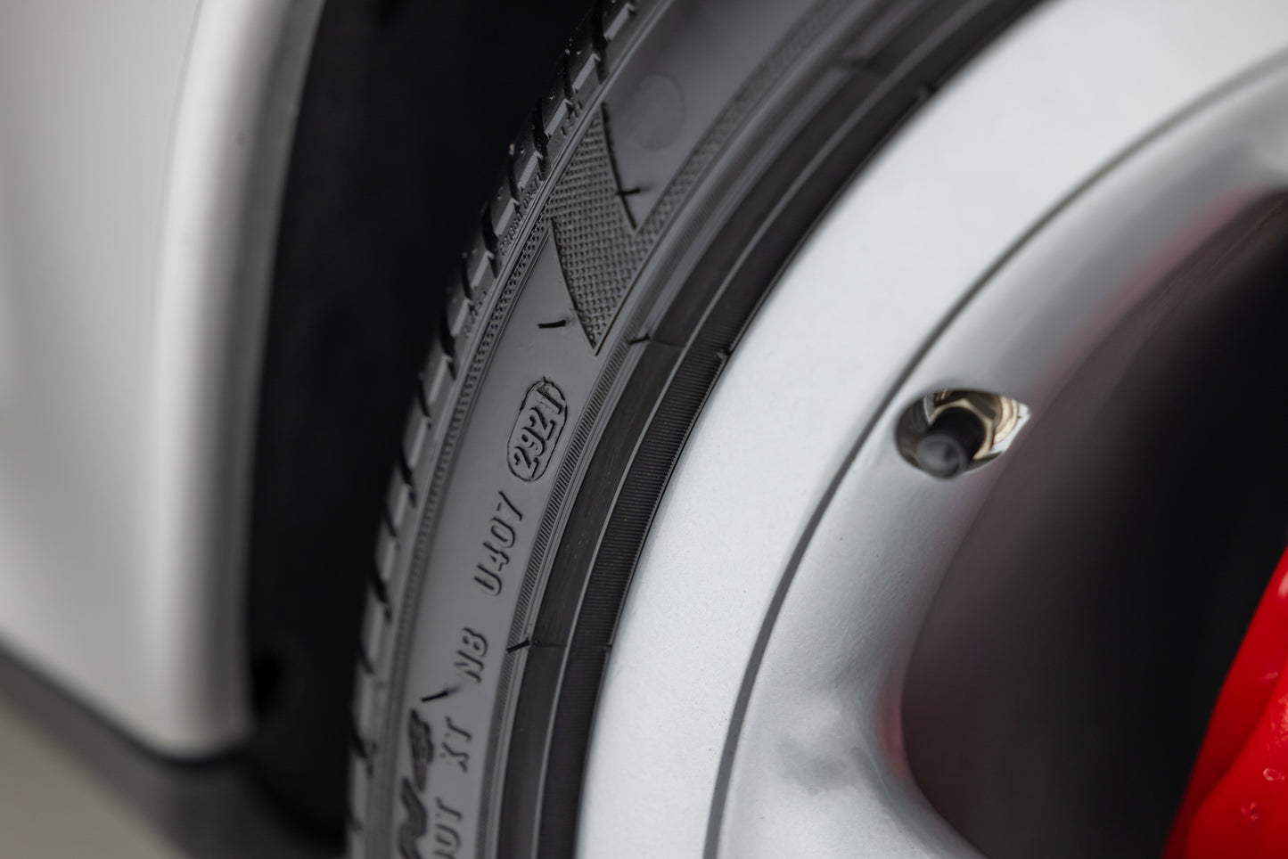 1997 Porsche 911 Carrera 4S 6-Speed