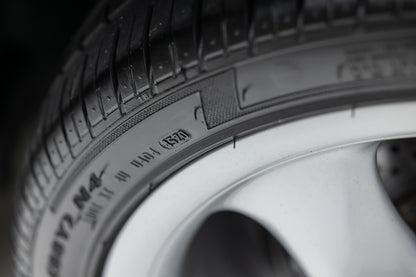 1997 Porsche 911 Carrera 4S 6-Speed