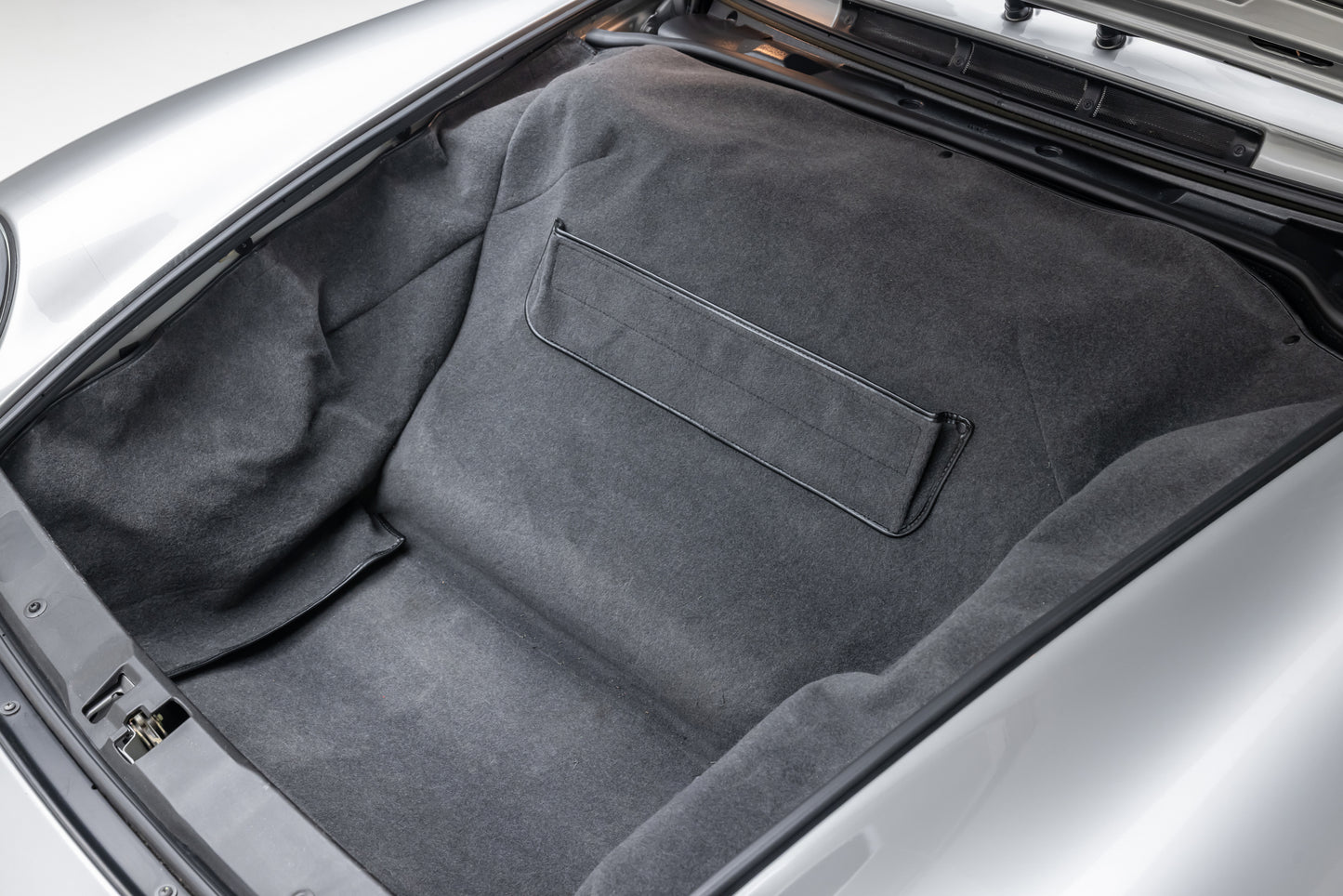 1997 Porsche 911 Carrera 4S 6-Speed