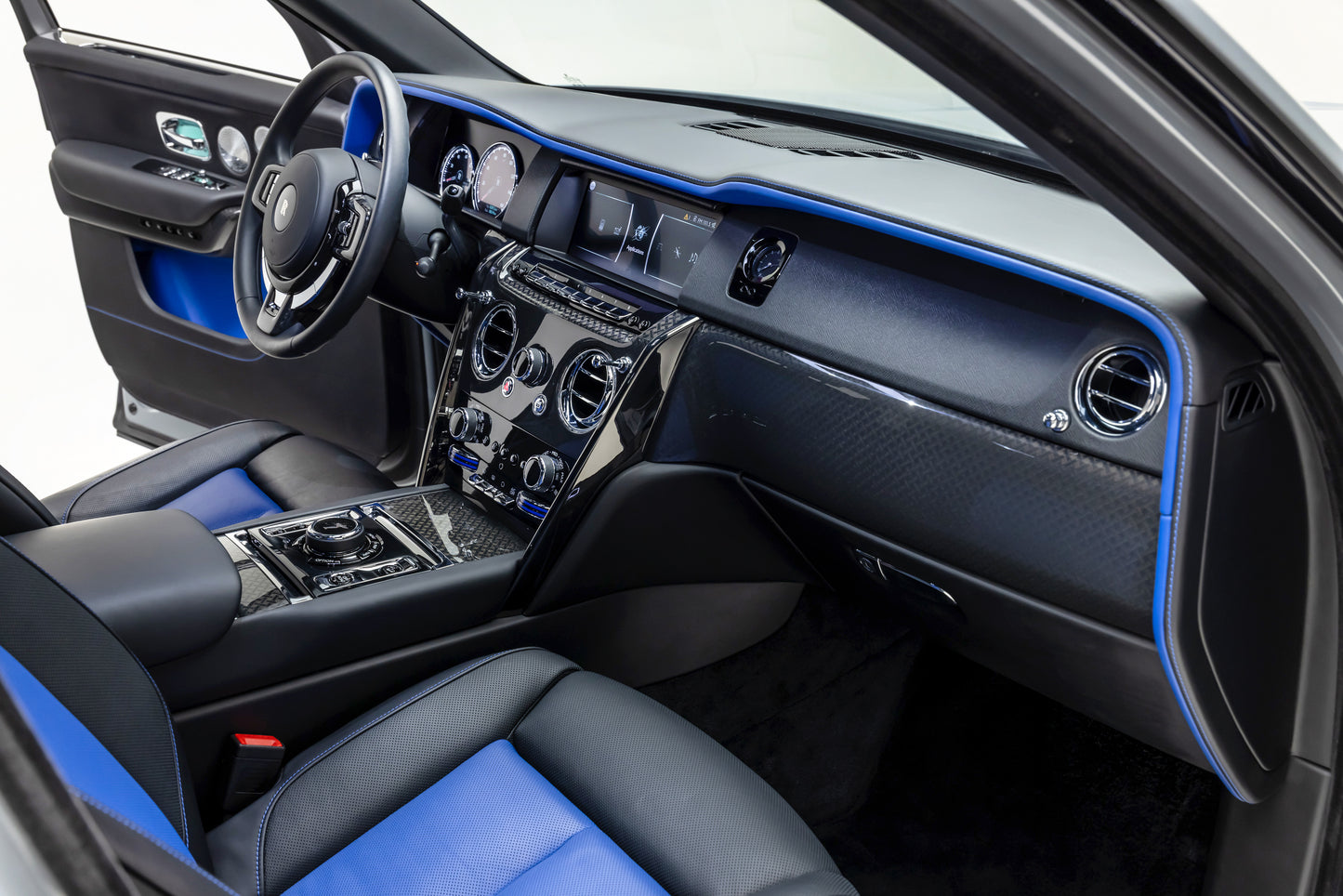 2022 Rolls-Royce Cullinan Black Badge