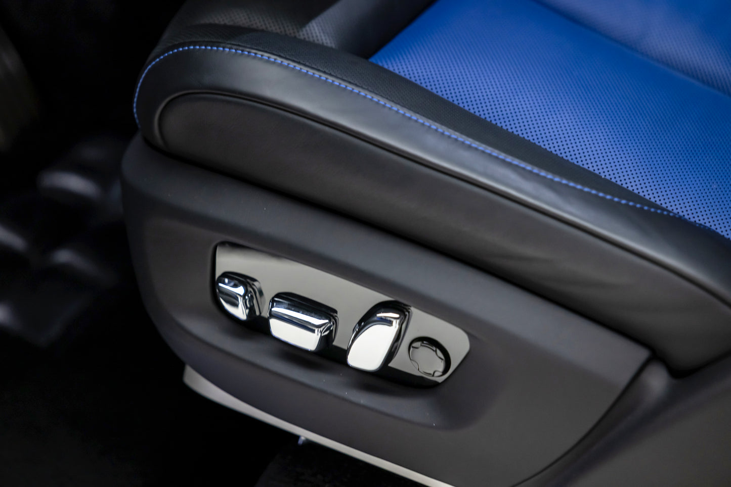 2022 Rolls-Royce Cullinan Black Badge