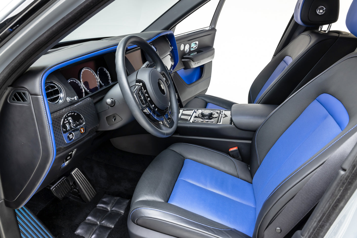 2022 Rolls-Royce Cullinan Black Badge