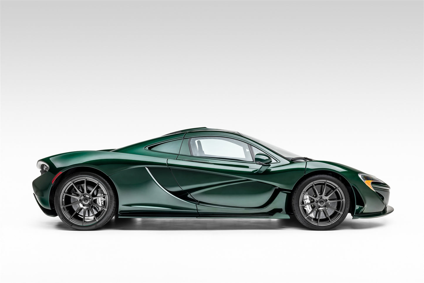 2014 McLaren P1