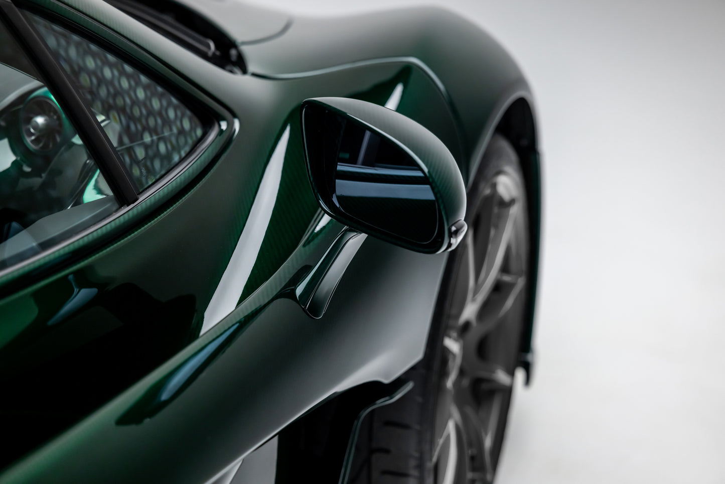 2014 McLaren P1