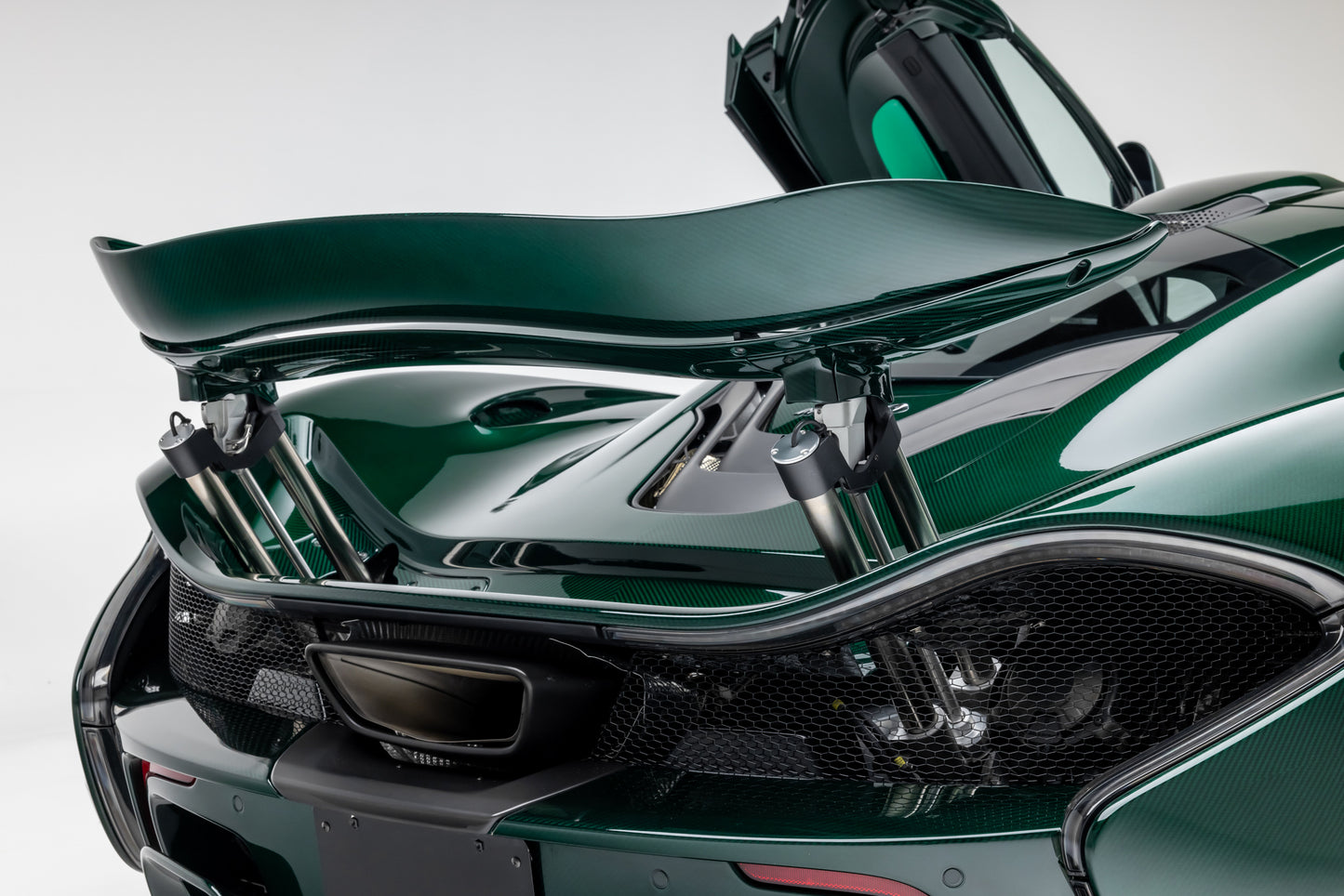 2014 McLaren P1
