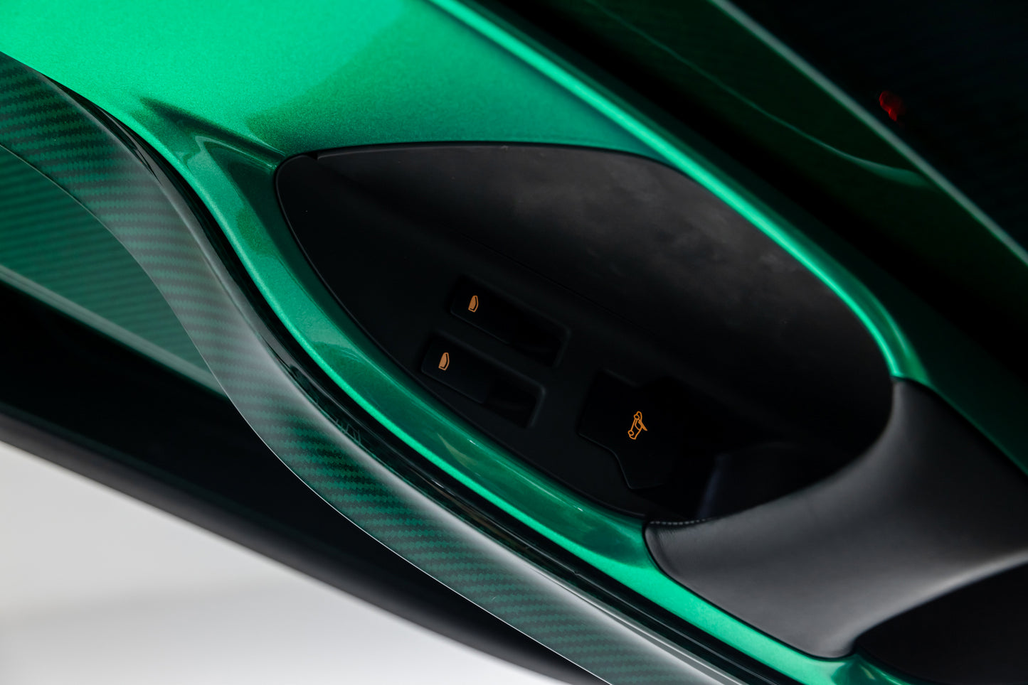 2014 McLaren P1