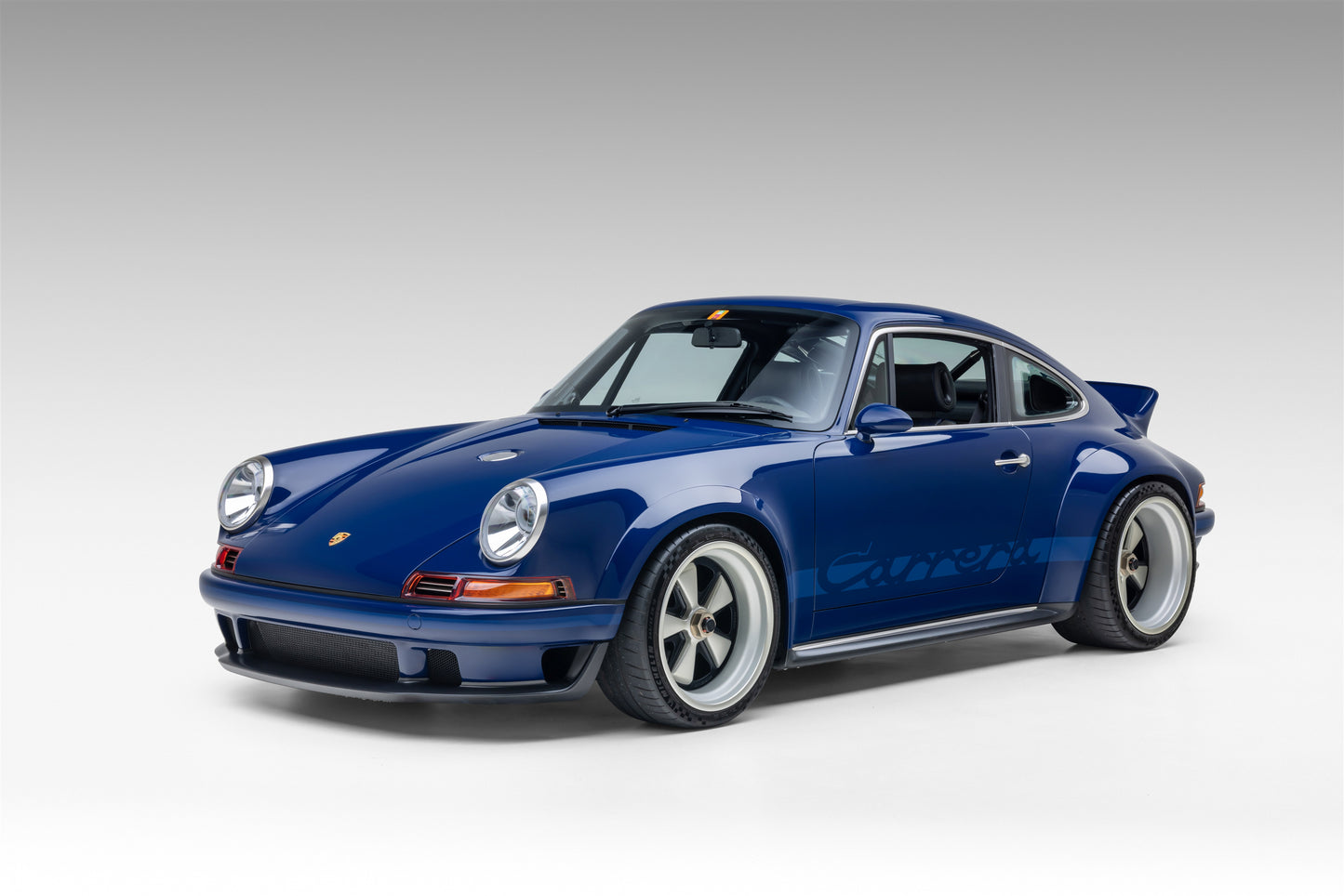 1989 Porsche 911 DLS by Singer