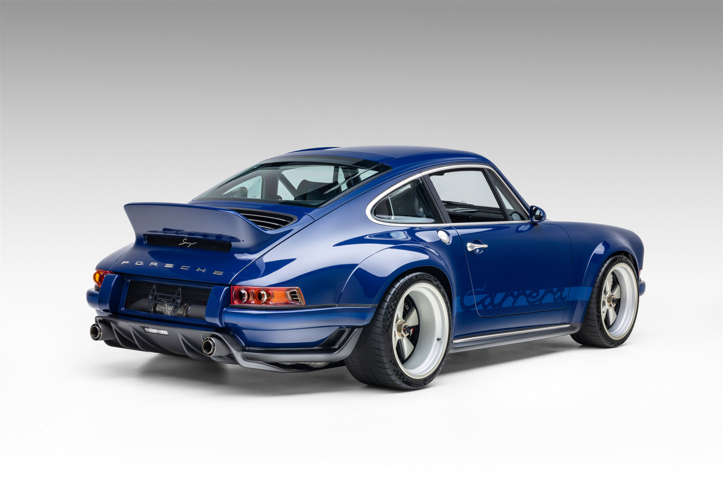 1989 Porsche 911 DLS by Singer