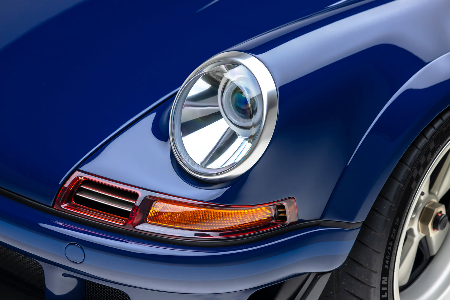 1989 Porsche 911 DLS by Singer