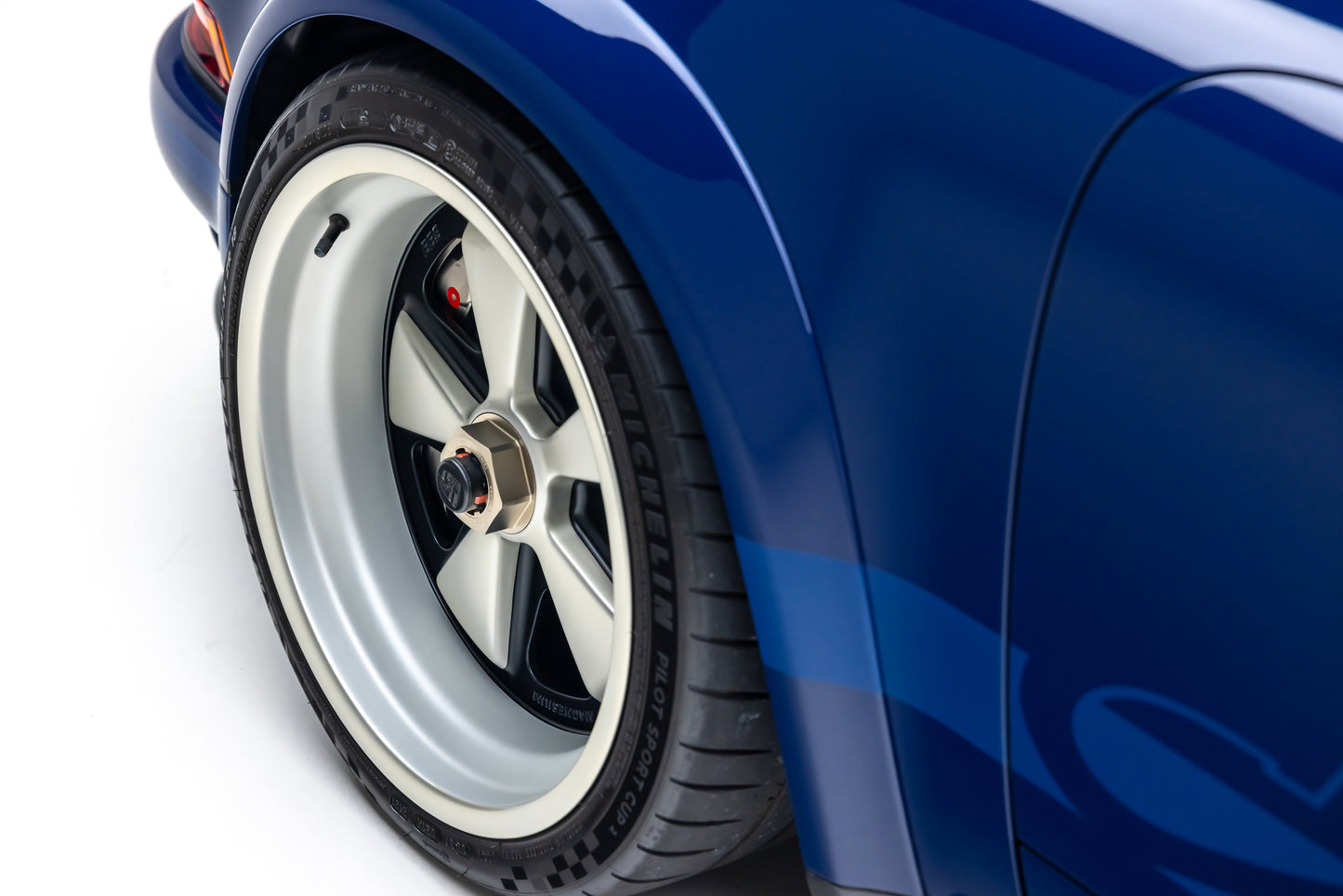 1989 Porsche 911 DLS by Singer