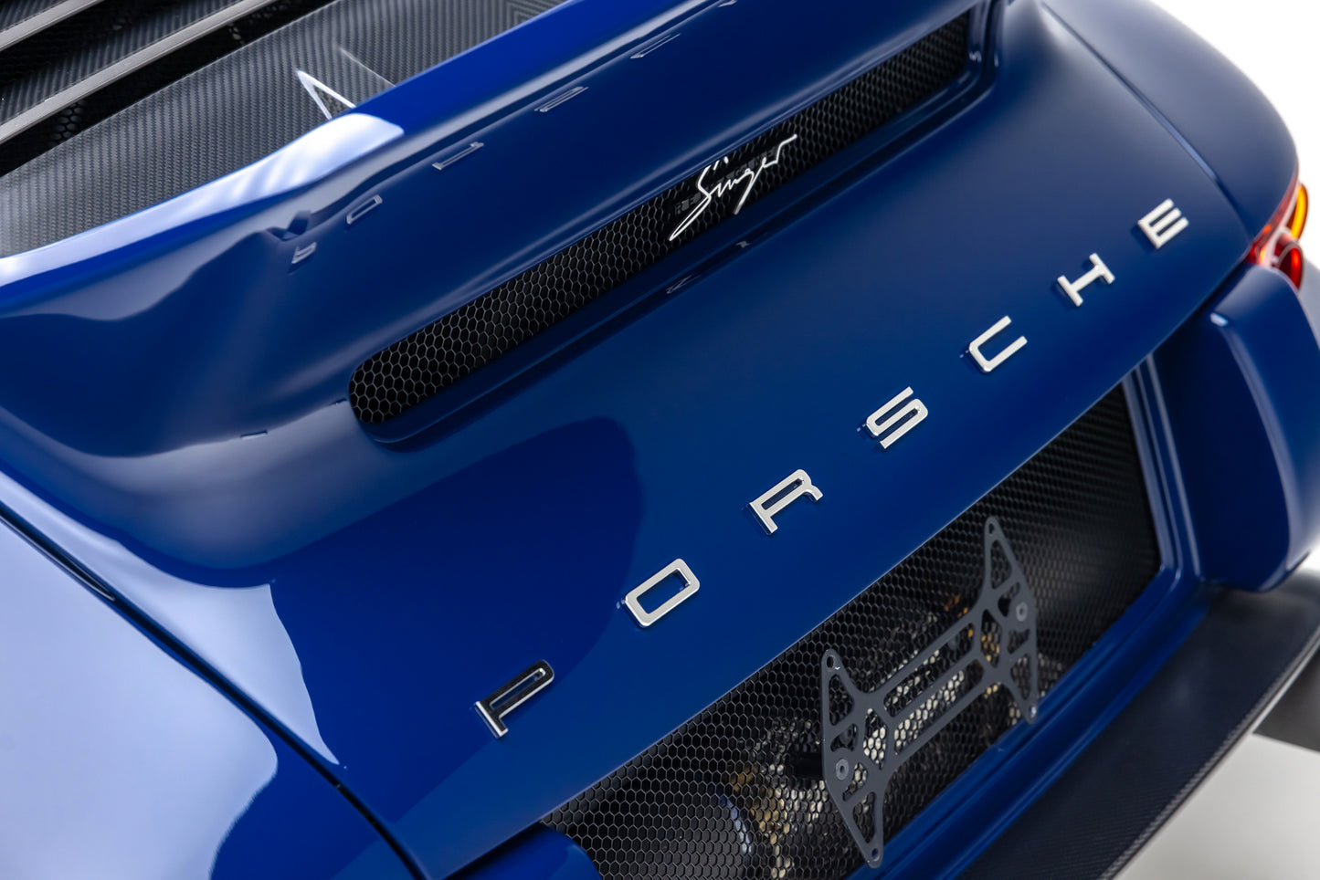 1989 Porsche 911 DLS by Singer