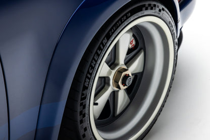 1989 Porsche 911 DLS by Singer