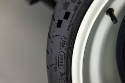 1989 Porsche 911 DLS by Singer