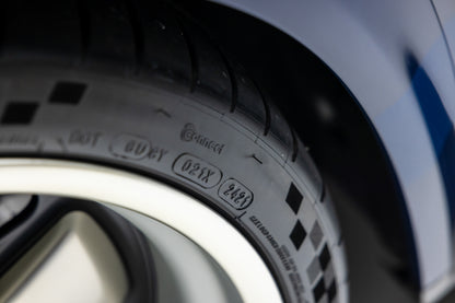 1989 Porsche 911 DLS by Singer