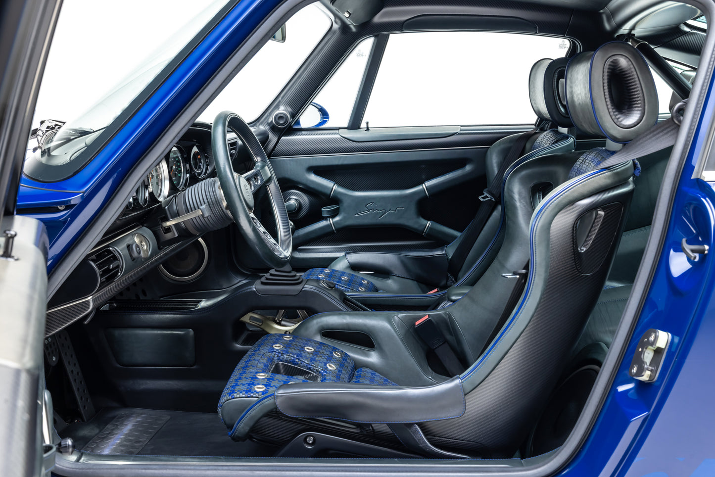 1989 Porsche 911 DLS by Singer