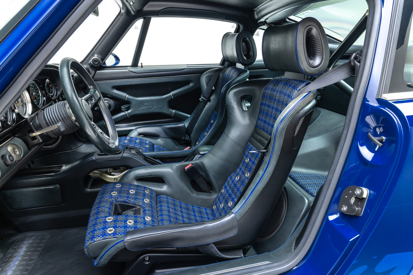 1989 Porsche 911 DLS by Singer