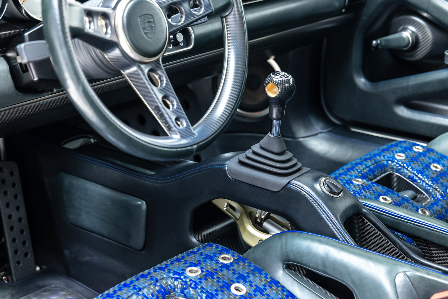 1989 Porsche 911 DLS by Singer