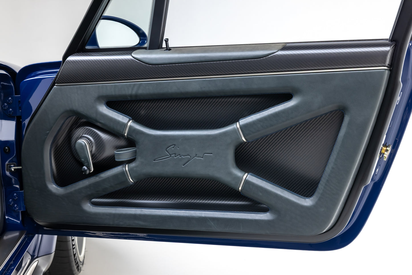 1989 Porsche 911 DLS by Singer