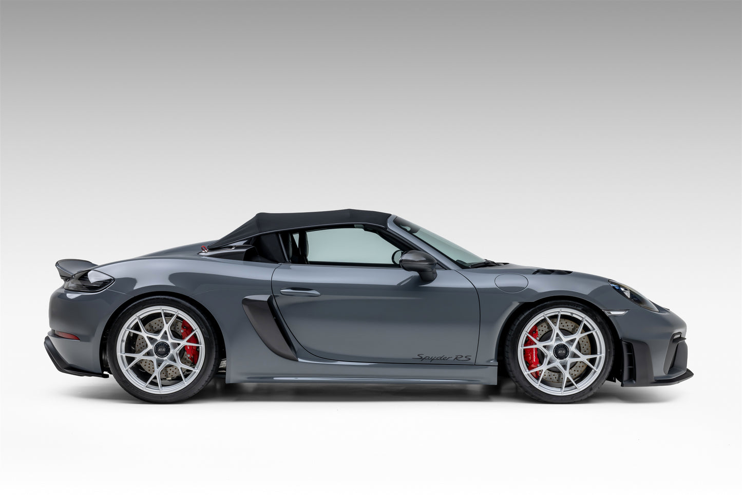 2024 Porsche 718 Spyder RS Weissach